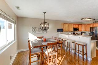 6 Mi to Memorial Stadium Family Escape in Lincoln - 8