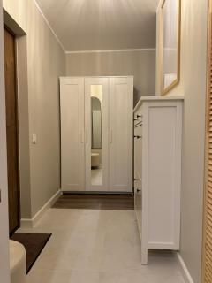 Lake View Apartment - 4