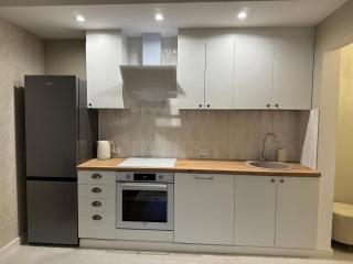 Lake View Apartment - 5