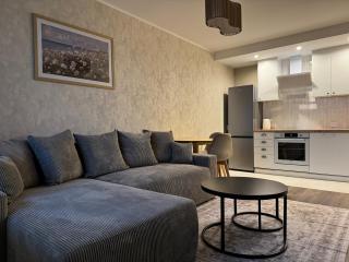 Lake View Apartment - 5