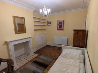 Refined Period 4BD Cotham Home-Sleeps 6-Garage - 7