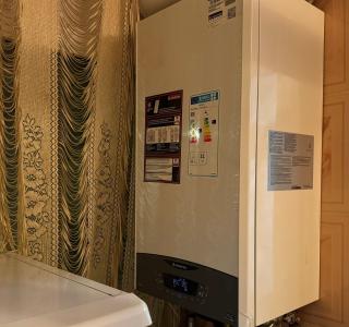 Apartament 2 camere, aprox 1,5 km distanta fata de Targul de Cracihn - 1