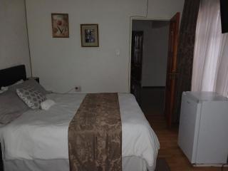 Moshitametsi Guesthouse - 2