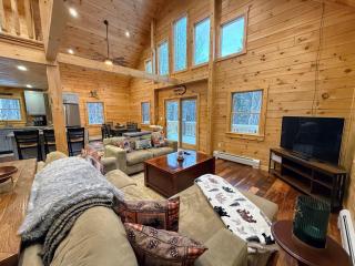 2S New log cabin in Bethlehem - privacy, firepit, great location! - 4
