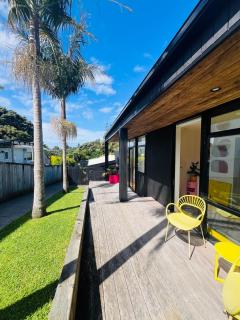 Tropical Oasis in Oakura - 4