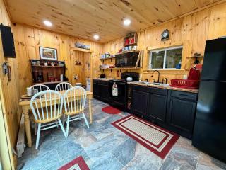 The Barn - A one of a kind rustic stay in an amazing location! - 7