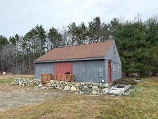 The Barn - A one of a kind rustic stay in an amazing location! - 2