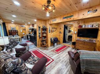 The Barn - A one of a kind rustic stay in an amazing location! - 1