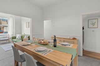 Contractors Haven - Pool Table - Ping Pong Table - Luxury Property Liverpool - 8