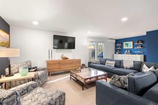 Heated Plunge Pool Theater Room Backyard Fun - 9