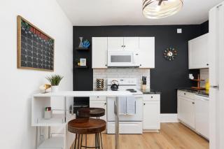 Coastal Loft Retreat near Downtown & Beach - 5