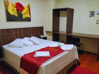 Hotel Garfo de Ouro - 3