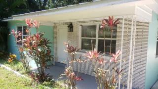 Florida Bungalow - 3