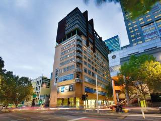 Luxury 3BR NY-Style in the Heart of Melbourne - 8