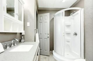 Cute Coastal Cottage! Just a Few Blocks to Beach, Gulf, Jetty and Splash Park! - 2