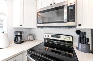 2bd 2ba Sandy Beach E 3Mins to BeachPool - 3