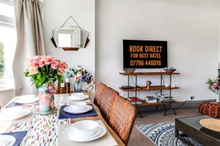 Wisteria Apt Spacious 3BR & Balcony - Mill Hill - 3