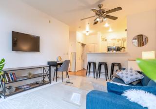 NEW 1BD Belltown Condo - Pool and Sauna - Walk to Pike Place & Space Needle - 4