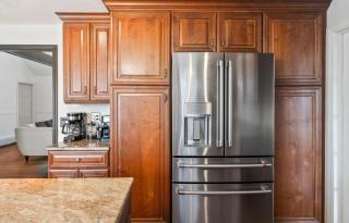 Lakeside Home - Brookfield - 5