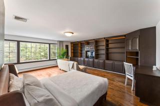 Lakeside Home - Brookfield - 2