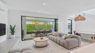 Pacific Chill 2 Mins Walk to Beach - 7