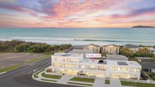 Pacific Chill 2 Mins Walk to Beach - 0