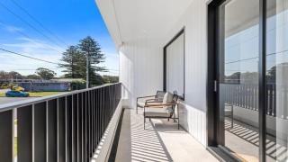 Pacific Chill 2 Mins Walk to Beach - 4