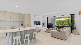 Pacific Chill 2 Mins Walk to Beach - 8