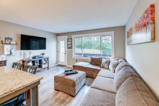 Walk to Neskowin Beach! Creekside Oregon Retreat - 3