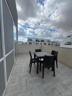 Bright and Convenient Penthouse in Central Malta - 6