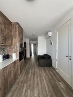 Bright and Convenient Penthouse in Central Malta - 5