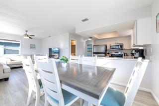 2bd 2ba Sandy Beach W 3Mins to Beach Pool - 3