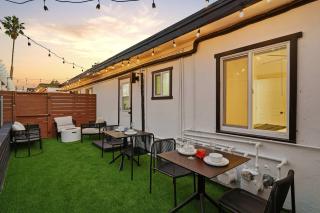 Stylish 2BR SD Retreat Firepit plus Outdoor Lounge - 6