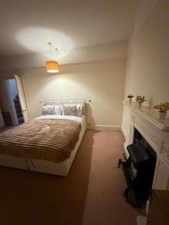 Spacious Home - Solihull Town Centre- Near NEC-BHX - 6