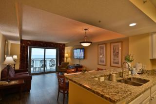 Breathtaking Oceanview Spacious 2 Bedroom Condo 15th Floor - 0
