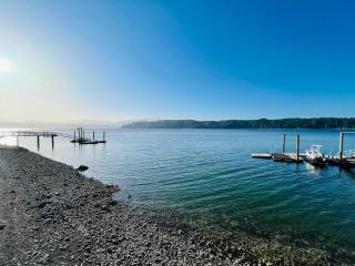 Hood Canal Waterfront - Dock Hot Tub BBQ Games - 5