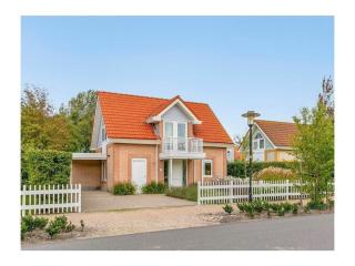 Holiday home in Kamperland with Wi-Fi - 0