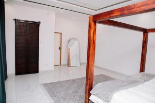 Margret & Mildred Executive Apartments - 2