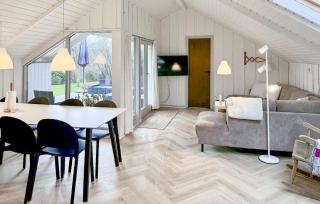 4 Bedroom Nice Home In Hejls - 6