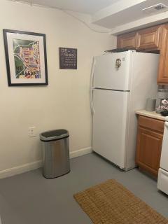 Charming & Spacious Apt in Historic Rowhouse - 3