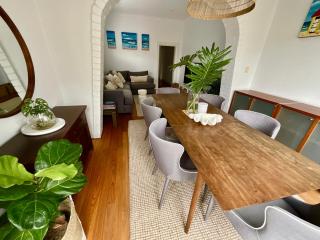 Dolphin Sands - flat barefoot walk to Coogee Beach - 9