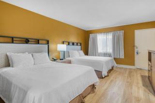 SureStay Hotel by Best Western Camarillo - 2