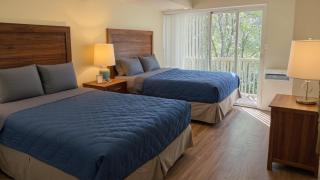 Resort-Style Family Getaway in Santa Monica - 3