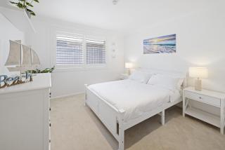 Spacious 4-Bed Home Near Avalon Beach - 5