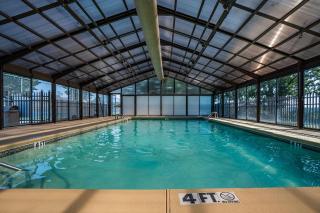 Ozark Lakeside Loft, Scenic View, Modern Comfort - Branson - 8