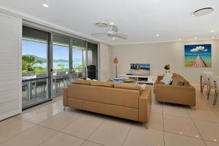 Poinciana Lodges - 1