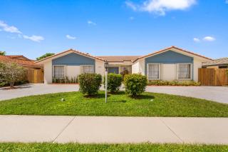 Heated Pool BBQ Spain Villa Near FIU - 8