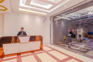 Hotel O Crystal Empire - Zirakpur - 6