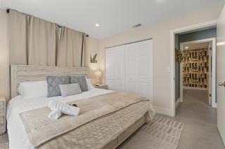 Heated Pool BBQ Spain Villa Near FIU - 3