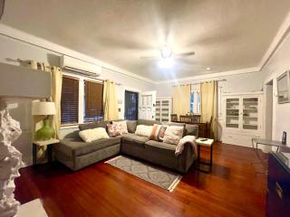 Heart of LA Koreatown bungalow 1bd 1bath - 1